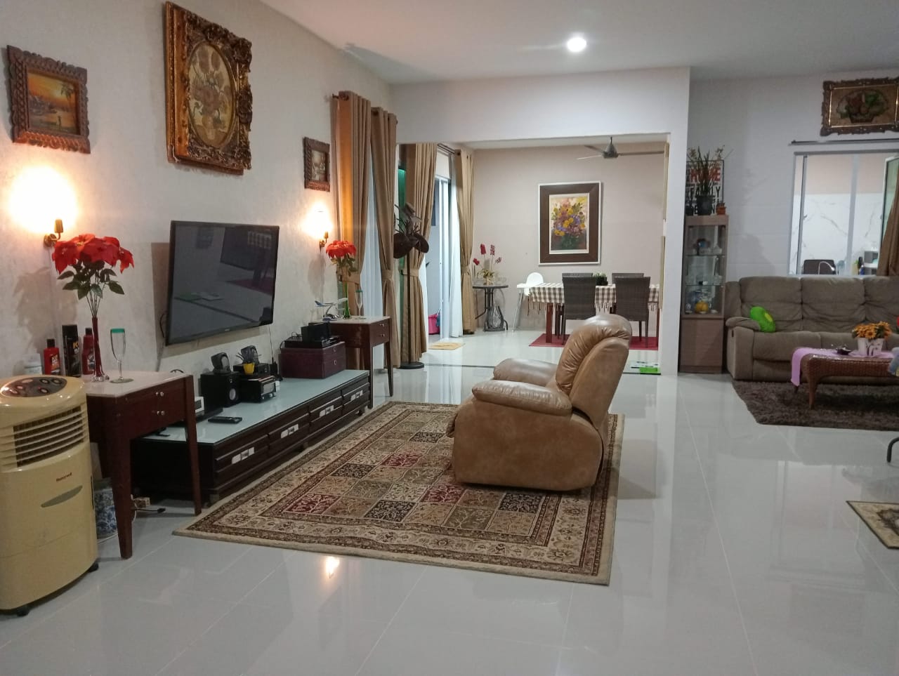 Cari Rumah Full Furnish di Kawasan Batam Kota???